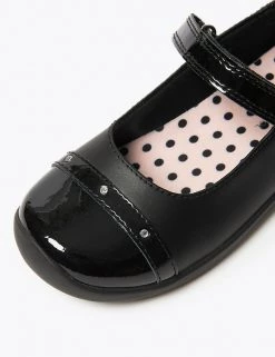 M&S Collection Kids' Leather Freshfeet™ School Shoes (8 Small - 1 Large) -Outlet The Tidy Tots Store SD 04 T72 8661B Y0 X EC 2