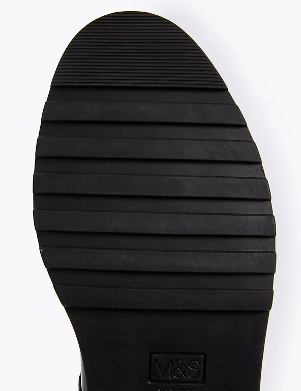 M&S Collection Kids’ Leather T-Bar School Shoes (13 Small - 7 Large) 7 M&S Collection Kids’ Leather T-Bar School Shoes (13 Small - 7 Large) - Image 5